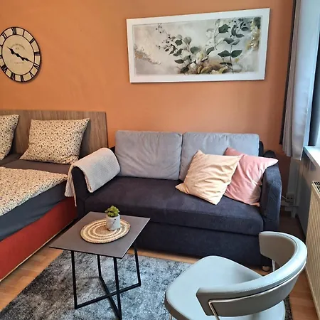 Nordstrasse 4 - Fuer 2 Personen In * Neukieritzsch